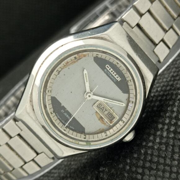 Vintage 1979 Citizen Automatic Womans Silver Watch W/daydate & Patina accents - Picture 1 of 8